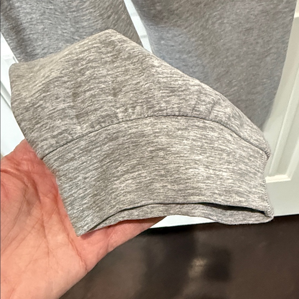 Beyond Yoga Heather Gray high waisted joggers - Picture 5 of 5